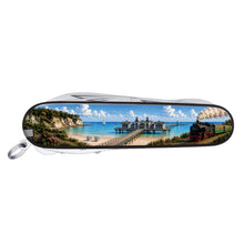 Laden Sie das Bild in den Galerie-Viewer, Victorinox: Taschenmesser „Insel Rügen Panorama“ – exklusive Climber Rügen-Edition, 1.3703.3 RÜG3