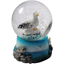 Laden Sie das Bild in den Galerie-Viewer, Kleine Schneekugel "Möwe"