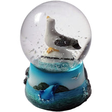 Laden Sie das Bild in den Galerie-Viewer, Kleine Schneekugel "Möwe"