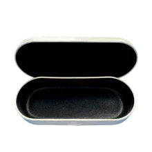 Laden Sie das Bild in den Galerie-Viewer, Brillenetui „Göhren - Rügen", Luftbild, Blech, 70984