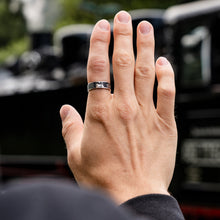 Laden Sie das Bild in den Galerie-Viewer, DUR Schmuck: Ring, Nachtring "Göhren / Rügen" der Göhrenring mit Lavasand R5292