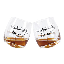 Laden Sie das Bild in den Galerie-Viewer, Wobbling Glas „Wackel nich, dat geit!“ - 2er Set Das Glas wackelt, kippt aber nicht um.