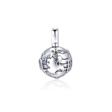 Laden Sie das Bild in den Galerie-Viewer, Inselsilber: Anhänger, kleiner Kugelanhänger "Meine Insel Rügen - Meine kleine Welt", 925er Silber, KA19OX
