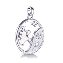 Laden Sie das Bild in den Galerie-Viewer, Inselsilber: Anhänger, "Mein Hund und ich auf Rügen", 925er Silber, weiß rhodiniert, KA23