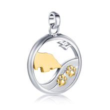 Laden Sie das Bild in den Galerie-Viewer, Inselsilber: Anhänger, "Mein Hund und ich auf Fehmarn", 925er Silber, bicolor, vergoldet, KA44WY