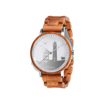 Laden Sie das Bild in den Galerie-Viewer, Laimer: City Watch Rügen - Kap Arkona I Die Leuchtturm-Uhr von Laimer aus Apfelholz, exklusiv nur hier erhältlich