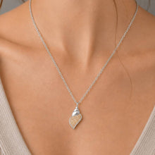 Laden Sie das Bild in den Galerie-Viewer, DUR Schmuck: Kette "Shell", mit Strandsand, Edelstahl, STN1009SA