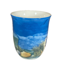 Laden Sie das Bild in den Galerie-Viewer, Tasse, Becher „Strandkorb“, 942218