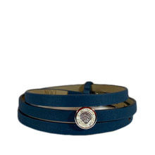 Laden Sie das Bild in den Galerie-Viewer, Lederarmband mit Sand/Steinsandelement Muschel