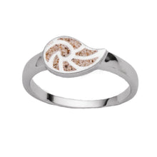 Laden Sie das Bild in den Galerie-Viewer, DUR Schmuck: Ring "Sandnautilus" mit Strandsand R5403