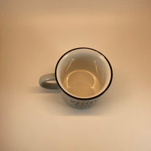Laden Sie das Bild in den Galerie-Viewer, Tasse „Der Müdere kippt nach“ Vintagebecher