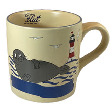 Laden Sie das Bild in den Galerie-Viewer, Kindertasse „Robbe“ groß mit Wunschnamen - Jeder Name ist möglich!