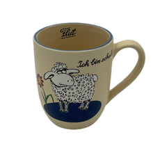 Laden Sie das Bild in den Galerie-Viewer, Keramiktasse weißes „Unschuldslamm“, Jeder Name ist möglich und wird in das blaue Feld graviert