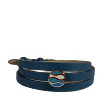 Laden Sie das Bild in den Galerie-Viewer, Lederarmband mit Sand/Steinsandelement Welle