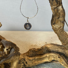 Laden Sie das Bild in den Galerie-Viewer, Kette „Venus“ von DUR Schmuck