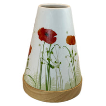 Laden Sie das Bild in den Galerie-Viewer, Porzellan Windlicht Vintage Style, „Mohnblume" Medium 1 von 5