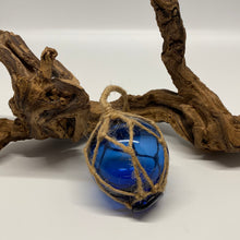 Laden Sie das Bild in den Galerie-Viewer, Fischerkugel klein „Blau“