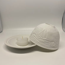 Laden Sie das Bild in den Galerie-Viewer, Porzellan Windlicht, „auf See"