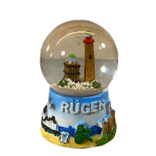 Laden Sie das Bild in den Galerie-Viewer, Schneekugel "Insel Rügen - Kap Arkona"