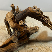 Laden Sie das Bild in den Galerie-Viewer, Ohrstecker „Inselflimmern Rügen“, Ring „Inselflimmern Rügen“ und Kette „Inselflimmern Rügen“ von DUR Schmuck