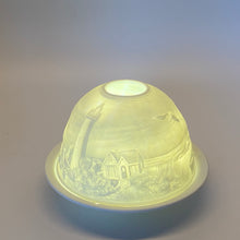 Laden Sie das Bild in den Galerie-Viewer, Porzellan Windlicht, „auf See"