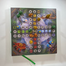 Laden Sie das Bild in den Galerie-Viewer, Würfelspiel "Dino" für 2-4 Spieler