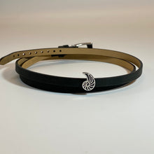 Laden Sie das Bild in den Galerie-Viewer, DUR Schmuck: Armband, Lederarmband schwarz mit Lavasandelement, A1598