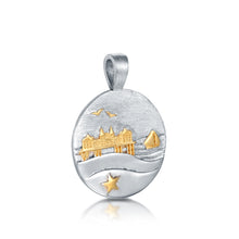 Laden Sie das Bild in den Galerie-Viewer, Inselsilber: Anhänger, Wendeanhänger "Kap Arkona und Seebrücke Sellin", 925er Silber, vergoldet - bicolor KA12WY
