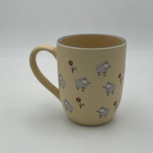 Laden Sie das Bild in den Galerie-Viewer, Große Tasse, Keramik, „Schaf - Unschuldslamm“ mit Wunschnamen - Jeder Name ist möglich!