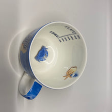 Laden Sie das Bild in den Galerie-Viewer, Jumbo-Becher „Strand-Design“