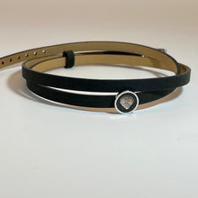 Laden Sie das Bild in den Galerie-Viewer, DUR Schmuck: Armband, Lederarmband schwarz mit Lavasandelement, A1598