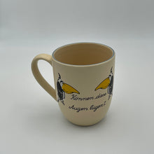 Laden Sie das Bild in den Galerie-Viewer, Große Tasse, Keramik, „Rabe“ mit Wunschnamen - Jeder Name ist möglich!
