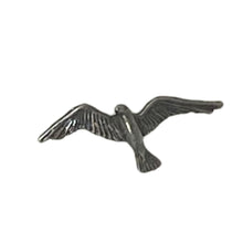 Laden Sie das Bild in den Galerie-Viewer, Pin „Möwe“