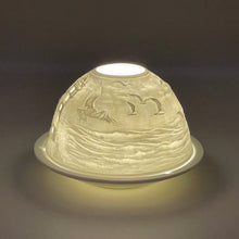 Laden Sie das Bild in den Galerie-Viewer, Porzellan Windlicht, Teelicht "Leuchtturm"