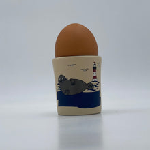 Laden Sie das Bild in den Galerie-Viewer, Eierbecher / Schnapsglas „Robbe“ mit Wunschnamen - Jeder Name ist möglich!