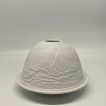 Laden Sie das Bild in den Galerie-Viewer, Porzellan Windlicht, „auf See"