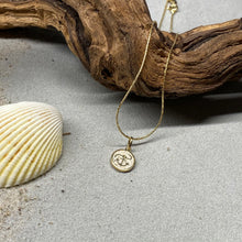 Laden Sie das Bild in den Galerie-Viewer, DUR Schmuck: Kette "Hoffnung" mit Strandsand K2523