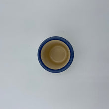 Laden Sie das Bild in den Galerie-Viewer, Eierbecher / Schnapsglas „Robbe Pirat“ mit Wunschnamen - Jeder Name ist möglich!