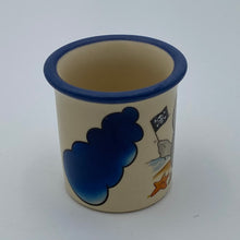 Laden Sie das Bild in den Galerie-Viewer, Eierbecher / Schnapsglas „Robbe Pirat“ mit Wunschnamen - Jeder Name ist möglich!