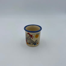 Laden Sie das Bild in den Galerie-Viewer, Eierbecher / Schnapsglas „Robbe Mädchen“ mit Wunschnamen - Jeder Name ist möglich!