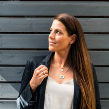 Laden Sie das Bild in den Galerie-Viewer, DUR Schmuck: Kette "Kugel, 1,8 mm, geschliffen", vergoldet K2190