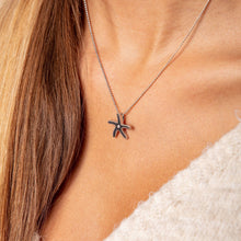 Laden Sie das Bild in den Galerie-Viewer, DUR Schmuck: Kette "Seestern II" mit Lavasand K2961