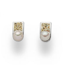 Laden Sie das Bild in den Galerie-Viewer, DUR Schmuck: Ohrring, Ohrstecker "Strandperle" mit Strandsand O5054