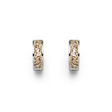 Laden Sie das Bild in den Galerie-Viewer, DUR Schmuck: Ohrring, Creole "Hoffnung" mit Strandsand O5088