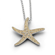 Laden Sie das Bild in den Galerie-Viewer, DUR Schmuck: Anhänger "Sandseestern" mit Strandsand P2826