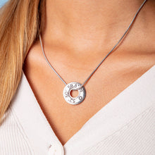 Laden Sie das Bild in den Galerie-Viewer, DUR Schmuck: Anhänger "Berlin", 925er Sterlingsilber P3320