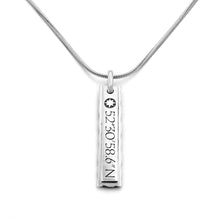 Laden Sie das Bild in den Galerie-Viewer, DUR Schmuck: Anhänger "Berlin", 925er Sterlingsilber P3322