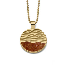 Laden Sie das Bild in den Galerie-Viewer, DUR Schmuck: Anhänger "Strandwellen", mit Bernstein, vergoldet, P3540