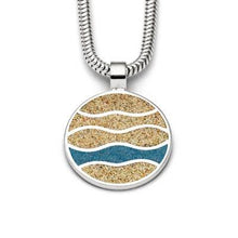 Laden Sie das Bild in den Galerie-Viewer, DUR Schmuck: Anhänger "Strandwellen", mit Strandsand und Steinsand, P3782