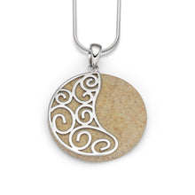 Laden Sie das Bild in den Galerie-Viewer, DUR Schmuck: Anhänger "Sanddüne" mit Strandsand P3785